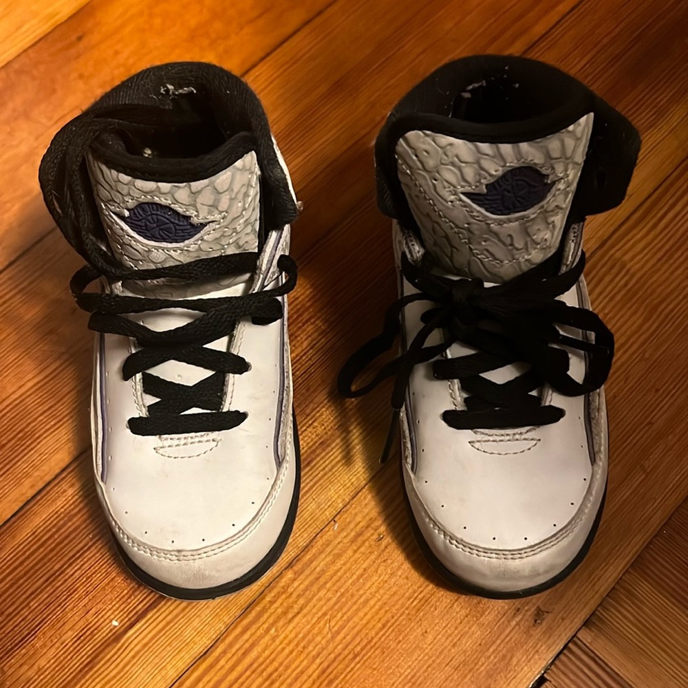 Jordan 2 Retro